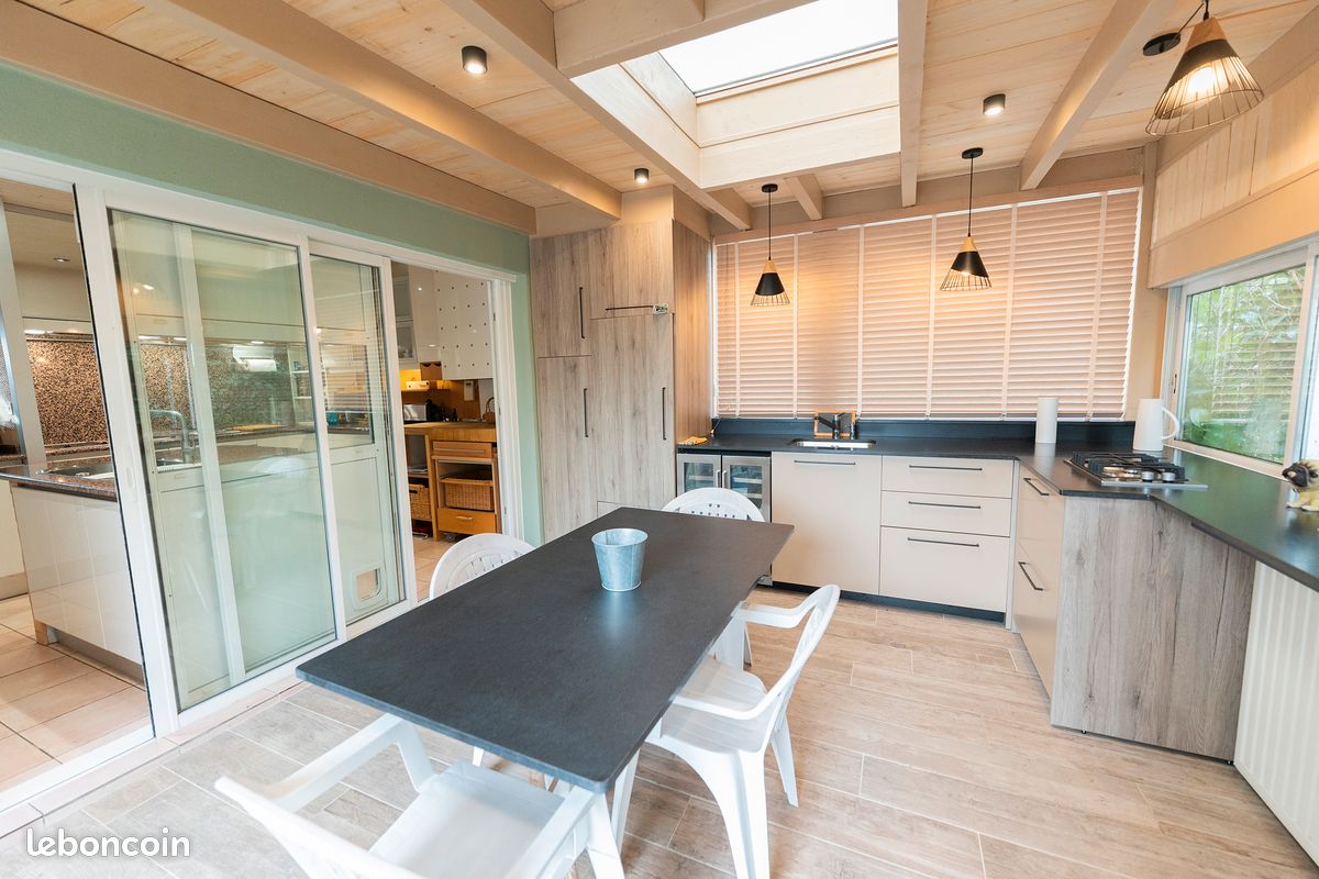 MAISON DE CARACTÈRE 200 m² + LOGEMENT INDÉPENDANT 55 m² + PISCINE COUVERTE- Creysse, proche BERGERAC (image 16)
