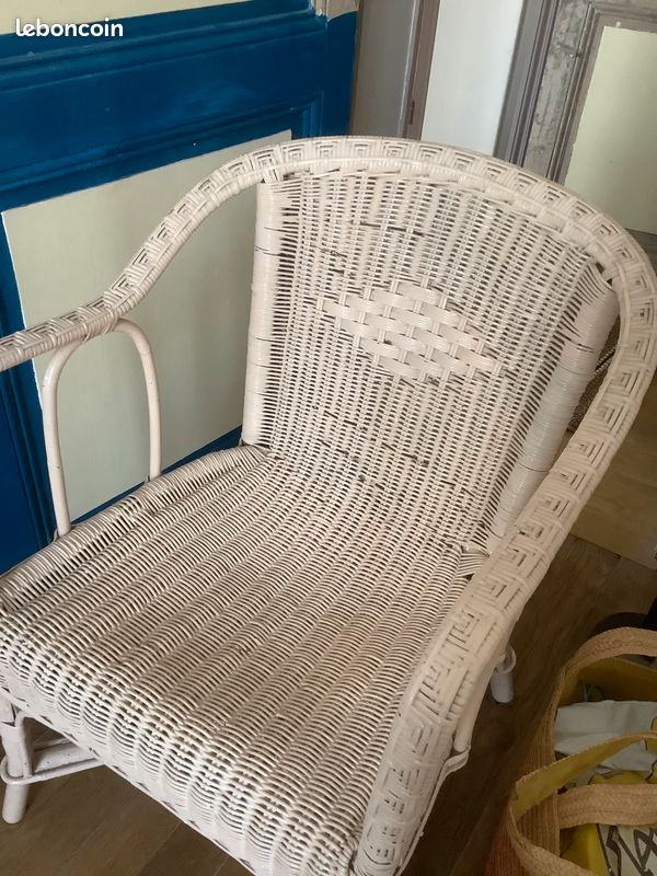 Fauteuil en osier (image 1)