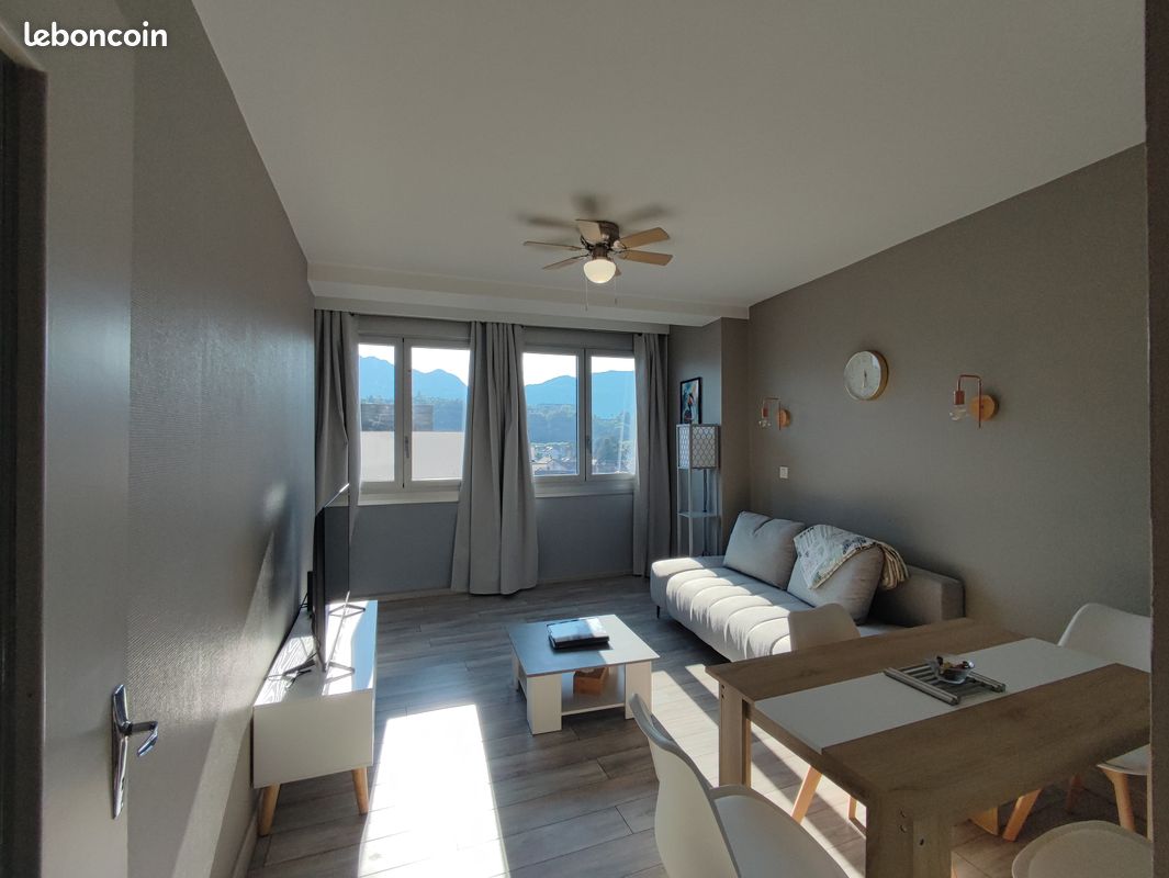 Appartement 2 pièces 47 m² · à Aix-les-Bains · 47 m² · 850 €