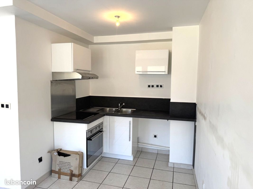 Appartement 2 pièces 45 m² · à La Côte-Saint-André · 45 m² · 660 €/mois