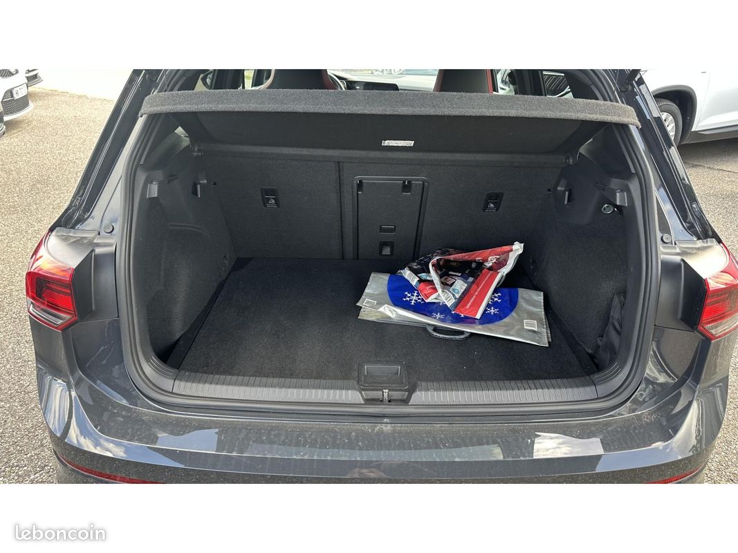 VOLKSWAGEN GOLF 2.0 TSI - 300 - BV DSG 7 VIII BERLINE GTI Clubsport PHASE 1 (image 12)