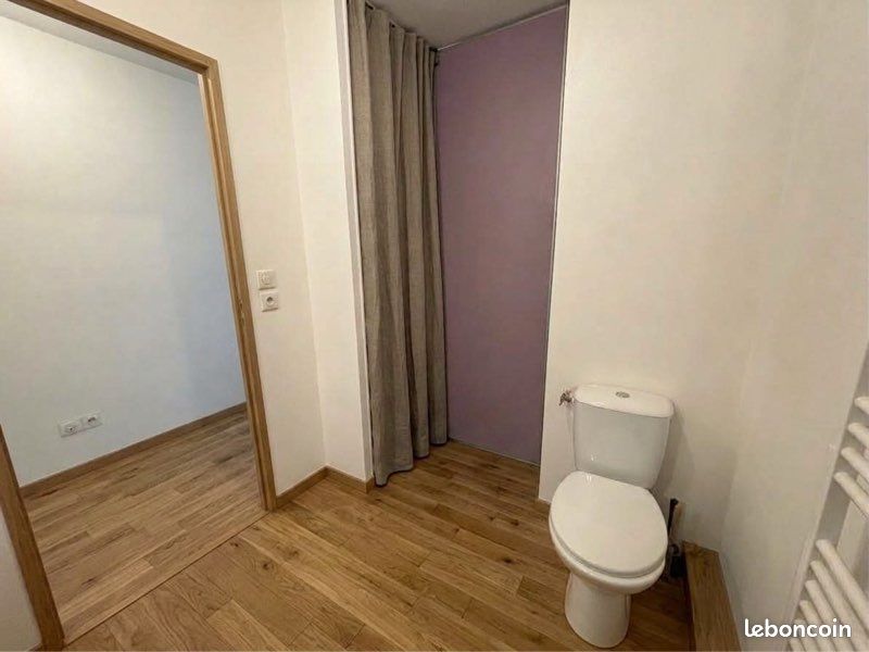 Studio meublé et rénové (image 2)