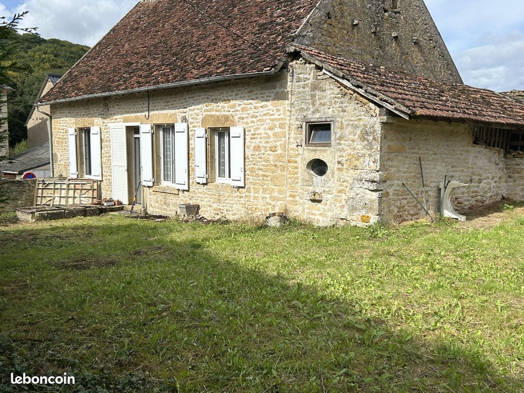 Maison 3 pièces 62 m² · à Neuilly · 62 m² · 35 000 €