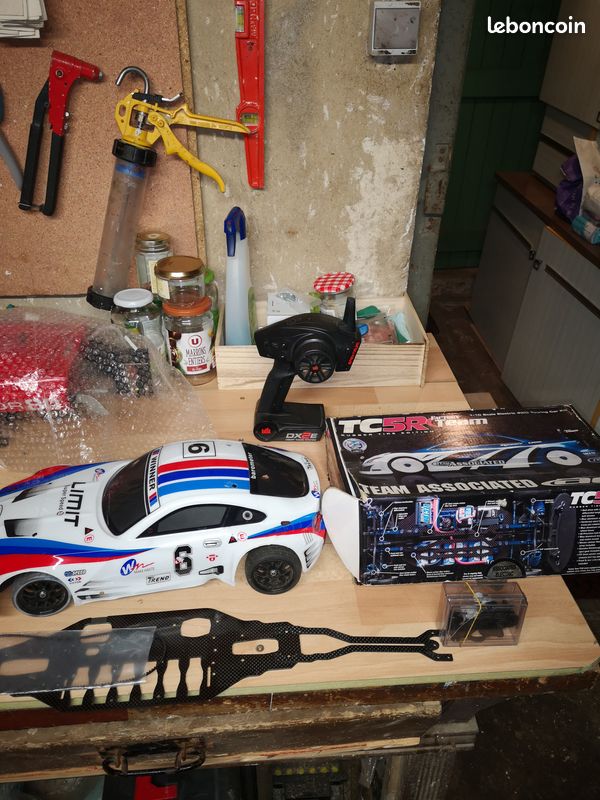 Vend voiture radio commandée (image 5)