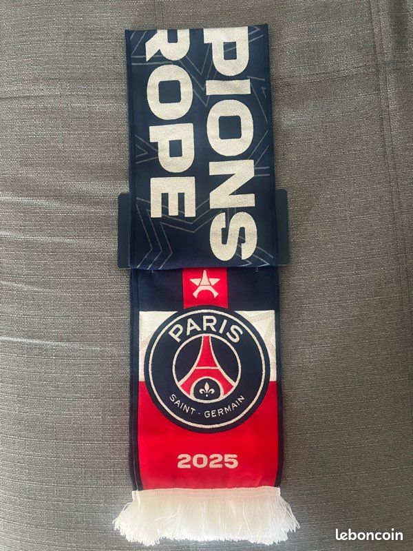 Echarpe Paris Saint Germain - écharpe PSG