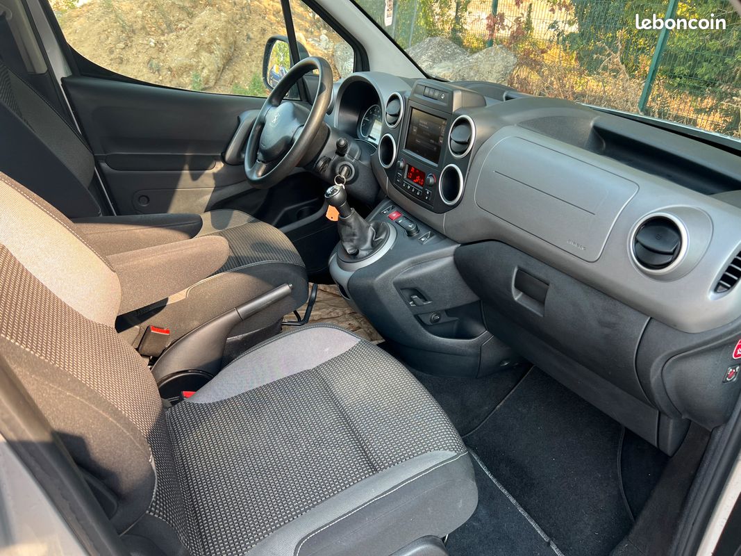 Peugeot Partner 1.6 100CH Bluehdi 2017 - Garantie 12 mois (image 4)