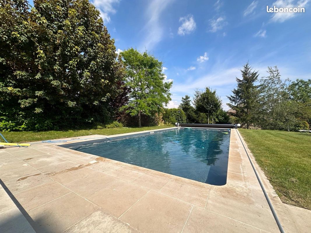 Maison de vacances - Nord Bourgogne - Chablis - Piscine - 2h de Paris (image 1)