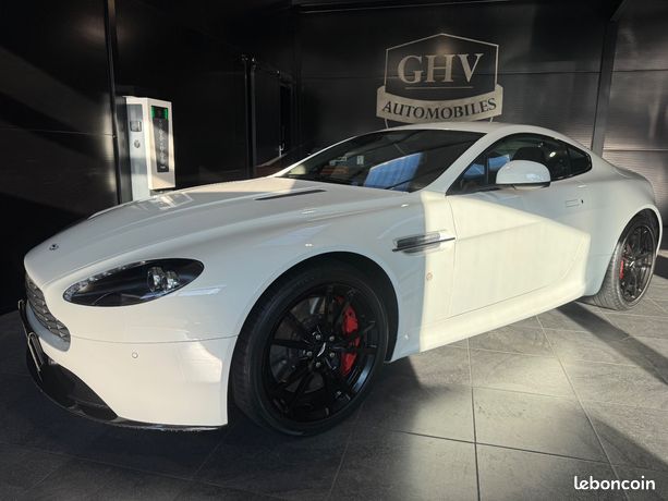 Aston Martin V8 Vantage 2013