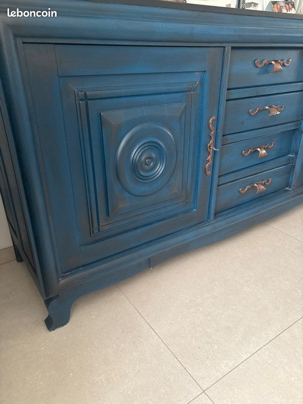 Buffet en bois (image 2)