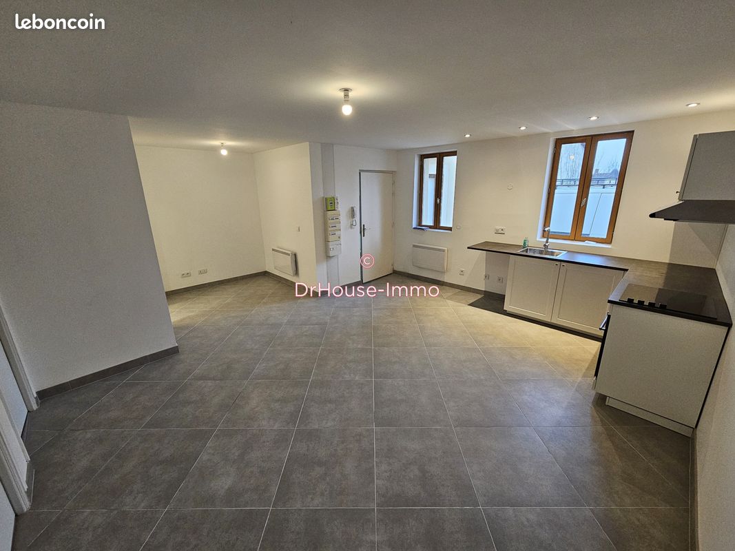 Appartement 3 pièces 54 m² · à Aincourt · 54 m² · 870 €/mois