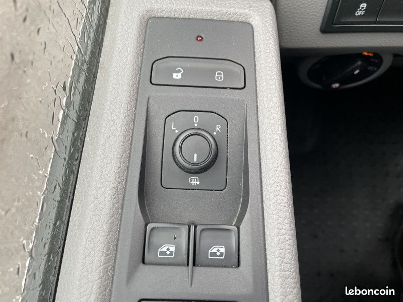 Volkswagen TRANSPORTER FG / PRIX HT 18 316,67 / 2.8T L1H1 2.0 TDI 150CH BUSINESS PLUS (image 30)