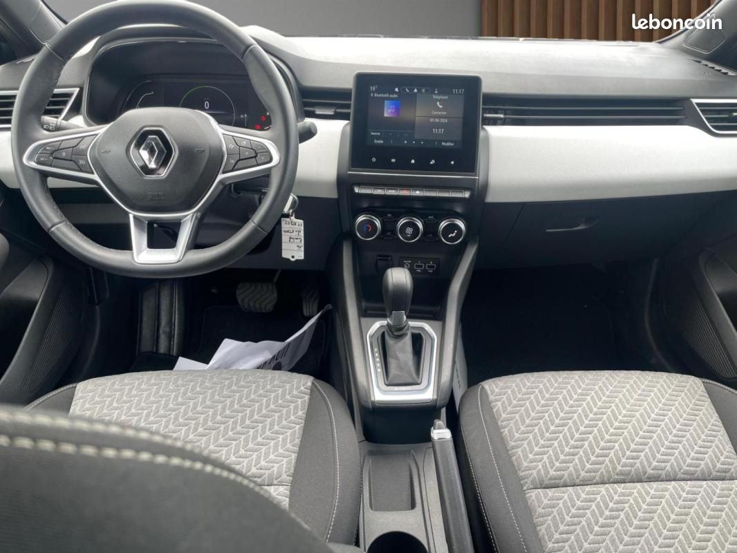 Renault Clio V E-Tech 140 - 21N Limited (image 10)