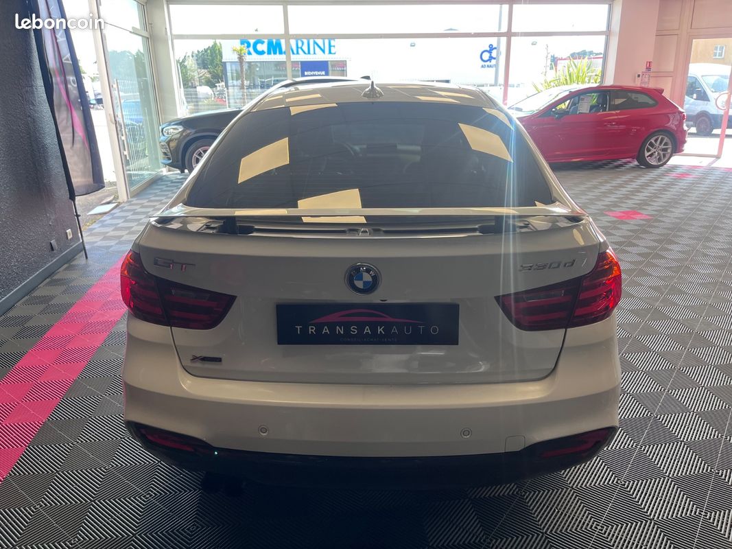 BMW SERIE 3 GRAN TURISMO F34 330d xDrive 258 ch M Sport A. Toit ouvrant / Caméra de recul / Hayon électrique / (image 6)