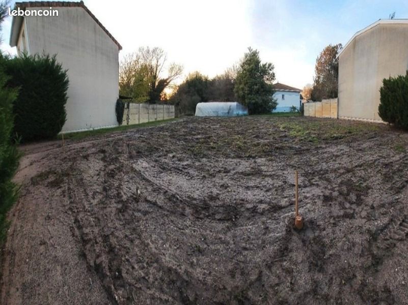 Terrain 574 m² Blanquefort · 202 000 €