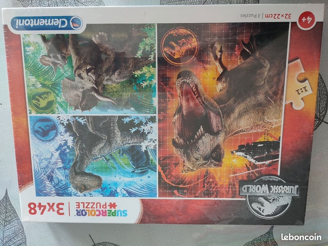 Puzzle jurassic World neuf sous blister (image 1)
