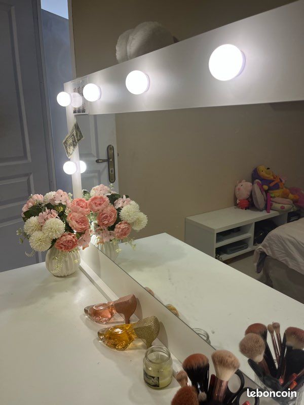 Coiffeuse (image 1)