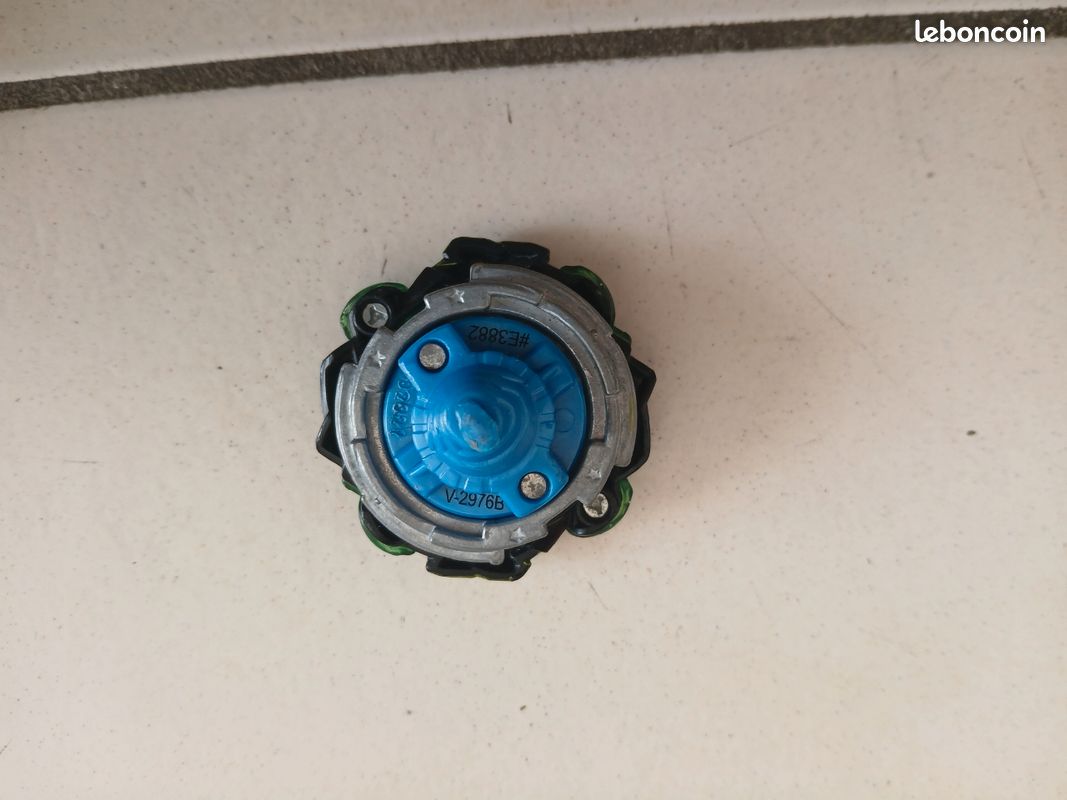 Toupies Beyblade (image 7)