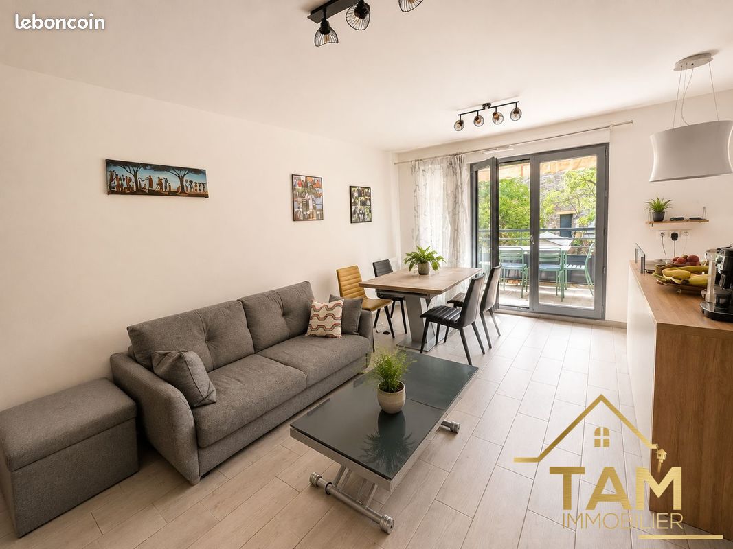 Appartement 3 pièces 64 m² · à Saint-Cyr-l'École · 64 m² · 335 000 €