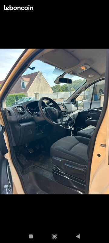 Opel vivaro 9 place (image 2)