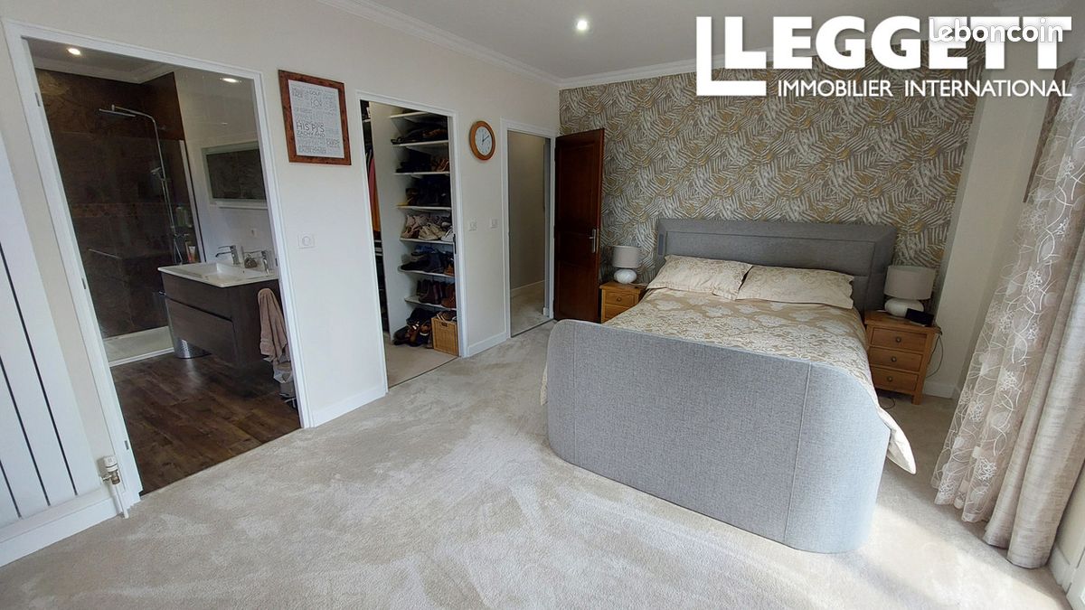 Maison 9 pièces 175 m² - Sers 16410 (image principale 5)