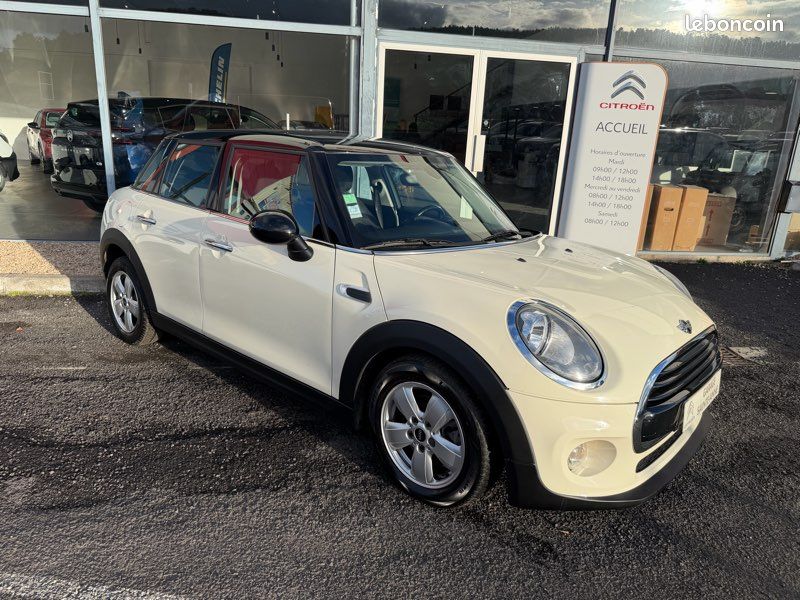Mini Cooper 136 cv bva 5 portes (image 1)