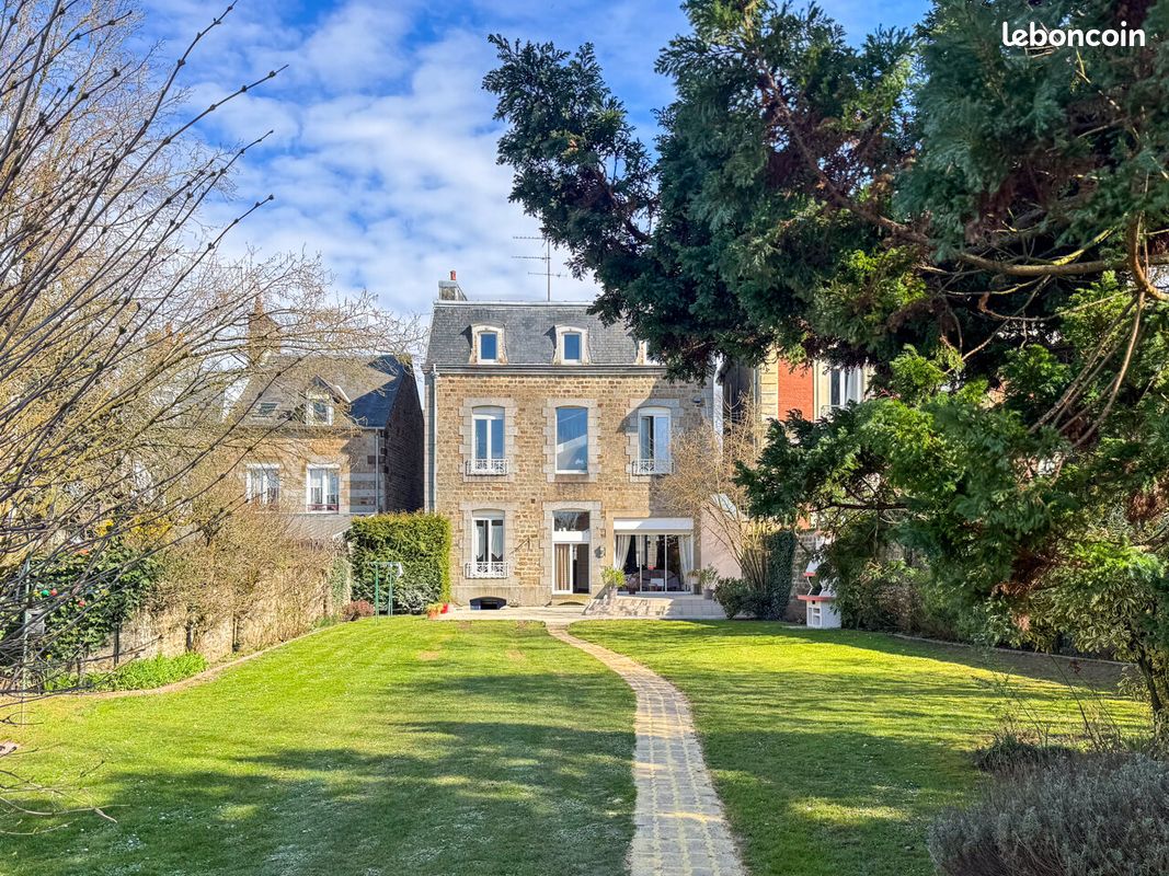 Maison 10 pièces 236 m² · à Flers · 236 m² · 358 700 €