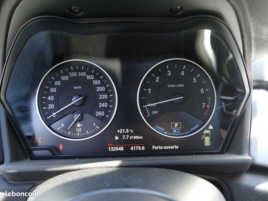 BMW SERIE 2 ACTIVE TOURER F45 LCI 225xe iPERFORMANCE M SPORTS BVA TOIT OUVRANT (image 17)