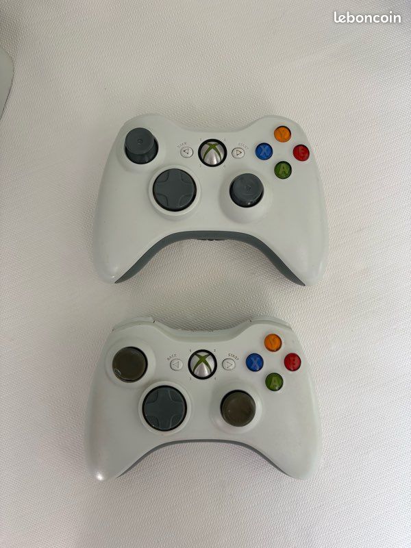🎮 Xbox 360 blanche + 20 jeux + 2 manettes – lot complet – collection personnelle (image 2)
