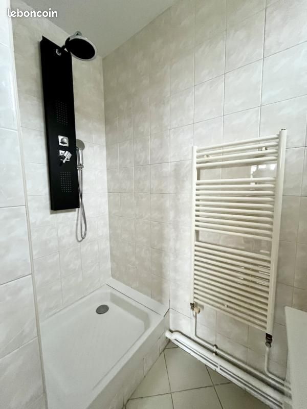 Appartement 2 pièces 33 m² · à Courbevoie · 33 m² · 1 073 €/mois