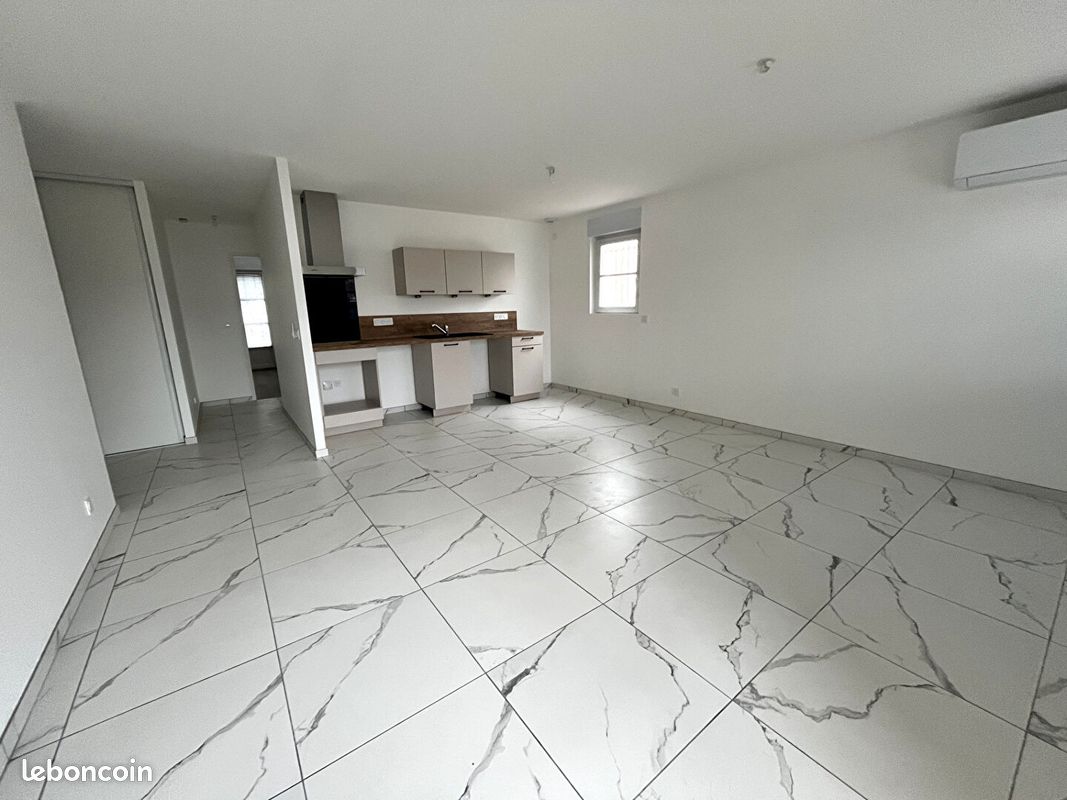 Appartement 3 pièces 65 m² · à Saint-Galmier · 65 m² · 877 €/mois