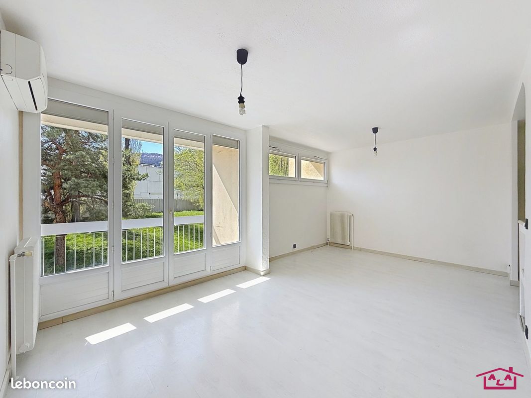 Appartement 3 pièces 63 m² · à Fontaine · 63 m² · 855 €/mois