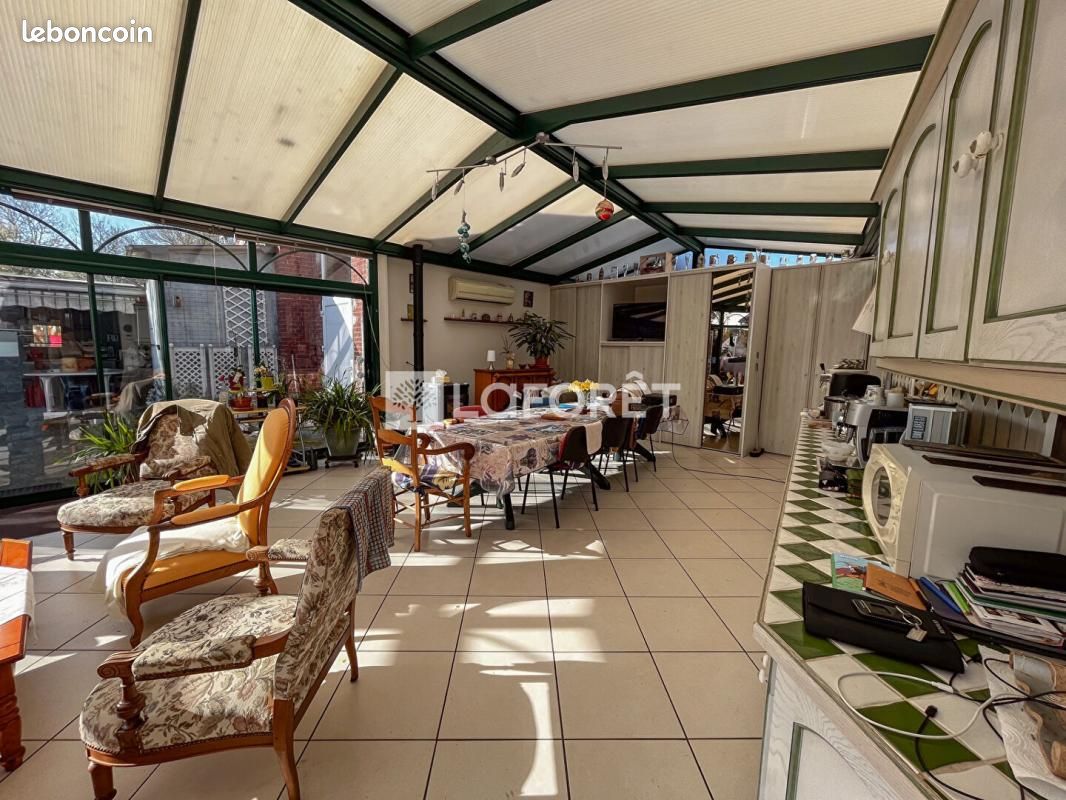 Maison 7 pièces 230 m² · à Dargnies · 230 m² · 290 000 €