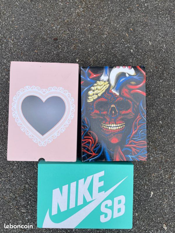 Nike strange Love (image 9)
