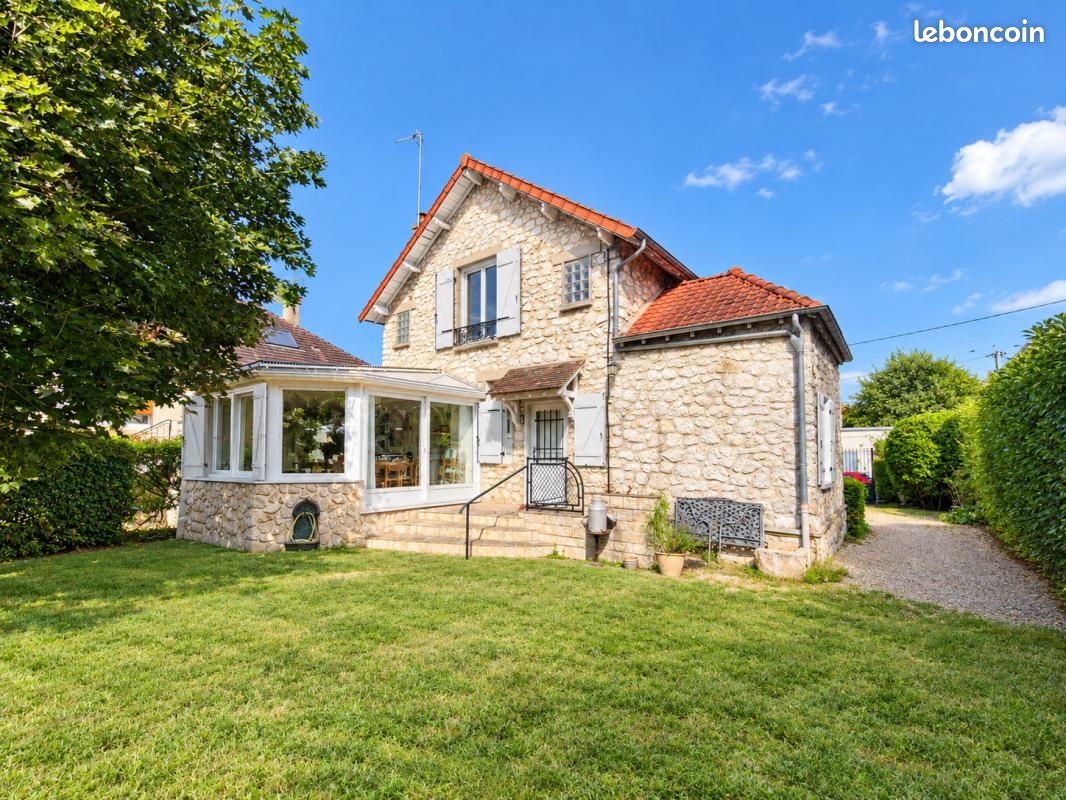 Maison 5 pièces 134 m² · à Moret-Loing-Et-Orvanne · 134 m² · 416 000 €