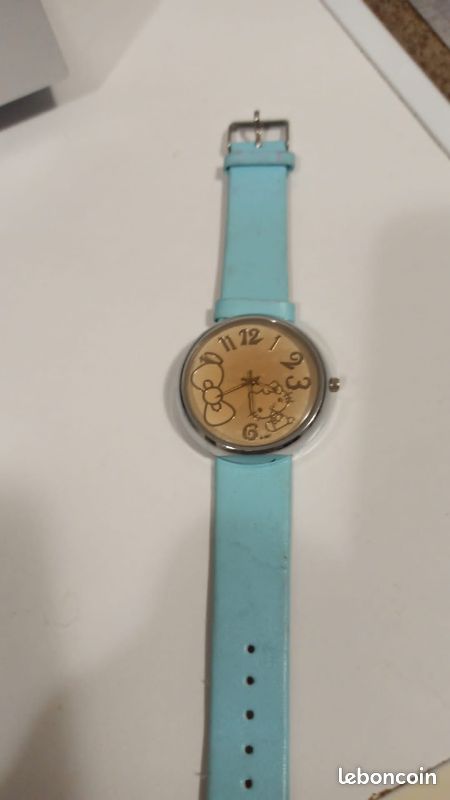 Hello Kitty bracelet bleu ciel cadrant Gold neuf (image 1)