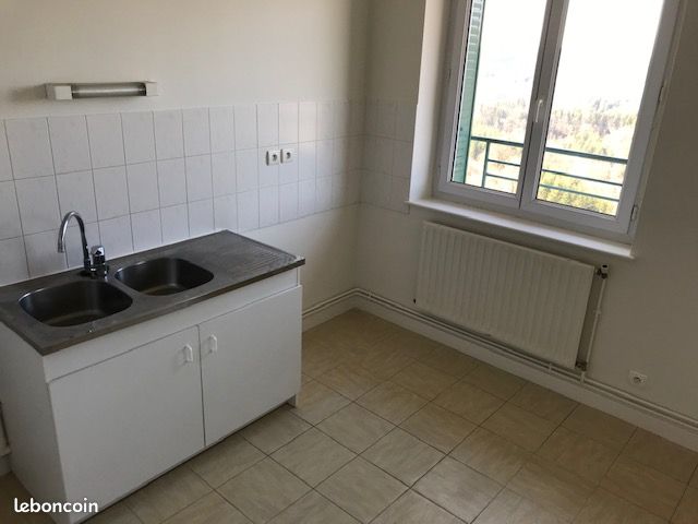 Appartement 3 pièces 59 m² · à Saint-Rémy-sur-Durolle · 59 m² · 487 €