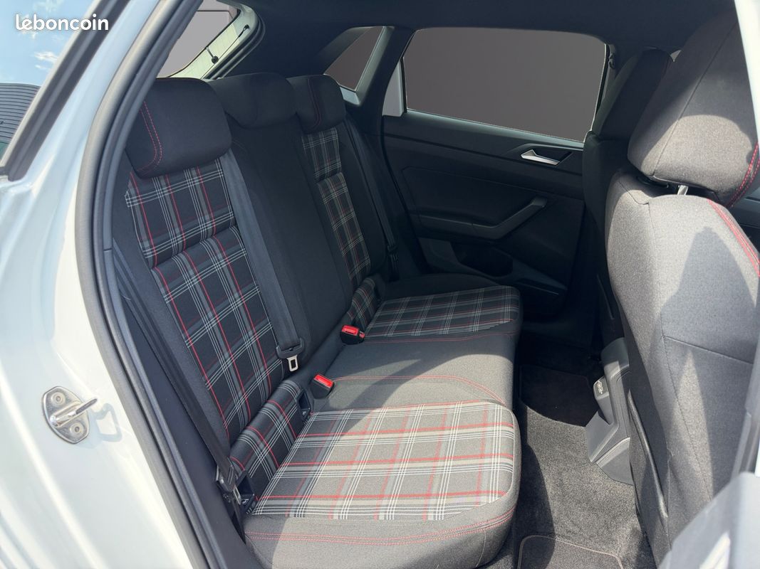 VOLKSWAGEN POLO 2.0 TSI 200 GTI DSG carplay caméra de recul - 200Ch - Garantie 12 mois (image 14)