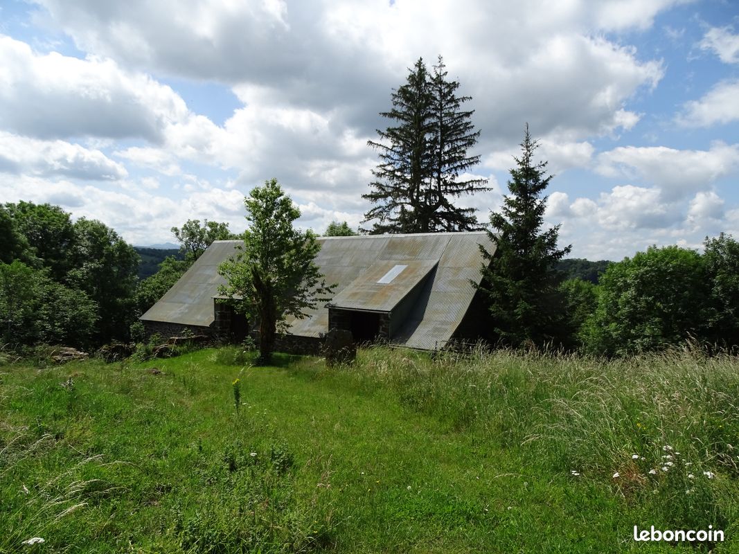 Maison 2 pièces 300 m² · à Trizac · 300 m² · 55 000 €