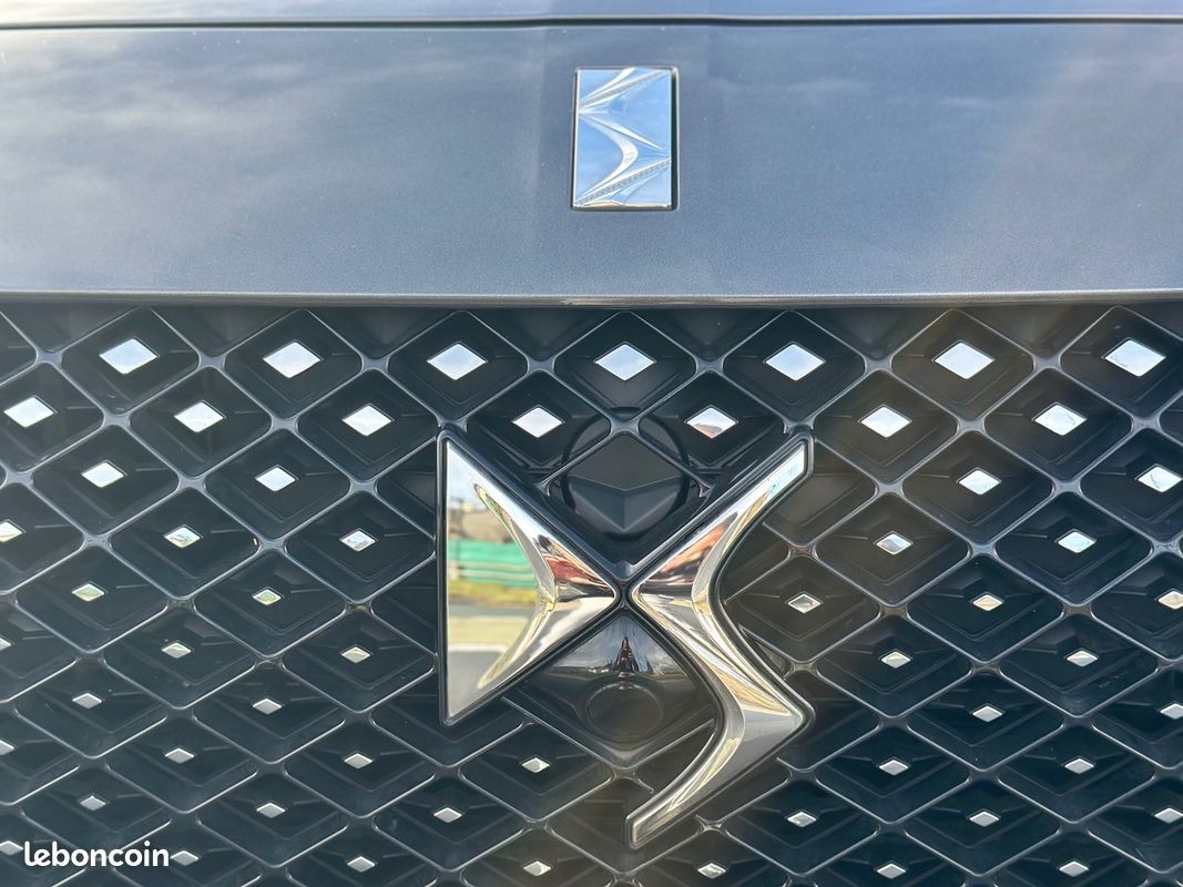 DS Ds7 CROSSBACK (2) 1.6 E-TENSE 225 CH BASTILLE 11/2023 (image 8)