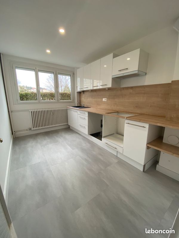 Appartement 3 pièces 62 m² · à Saint-Étienne · 61,5 m² · 670 €/mois