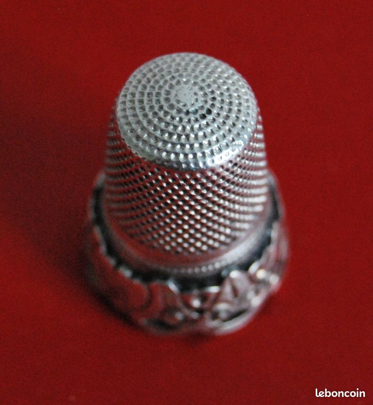 ancien moulinet de peche fario F.9500RL et coffret carpe ancien moulinet de peche fario F.9500RL et coffret carpe