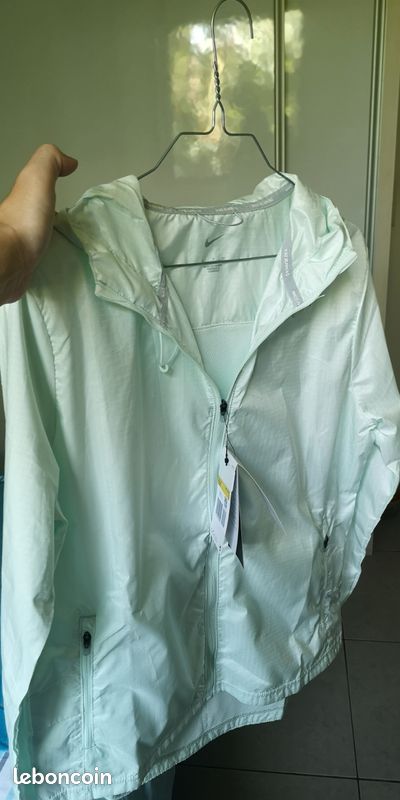 Kway femme nike (image 1)