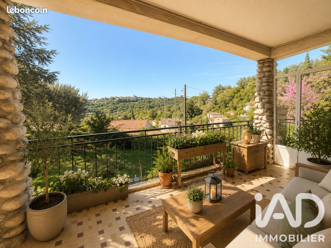 Maison 5 pièces 90 m² · à Ucel · 90 m² · 222 000 €