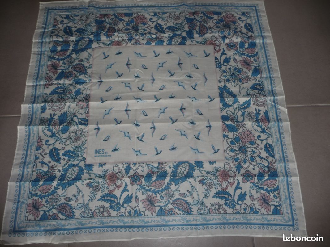 Foulard Carré Vintage En Soie Ines De La Fressange - Multicolore - Occasion Bon état