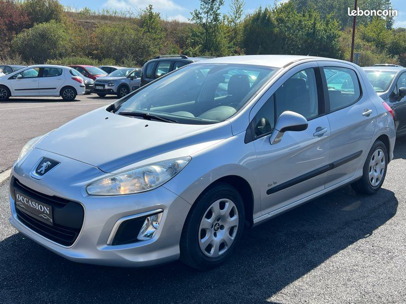 Peugeot 308 1.6 HDi 110ch Urban Move 1er main (image 2)