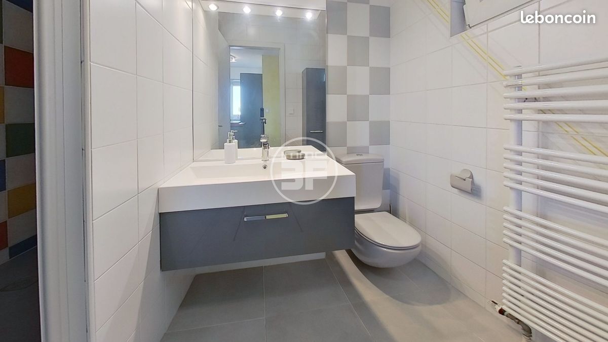 Appartement a louer saint-louis - 6 pièce(s) - 200 m2 - Surfyn