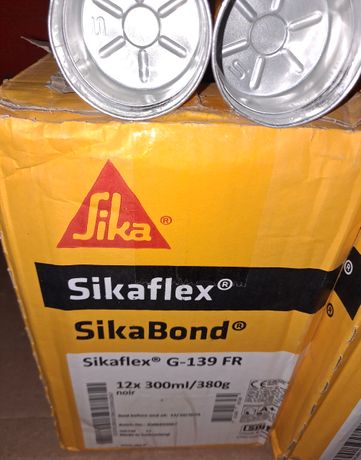Lot de 12 mastic-colle à prise rapide SIKA Sikaflex G 139 - Noir