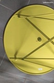 Table ronde vert bambou metal extérieur pliable avec trou pour parasol (image 5)