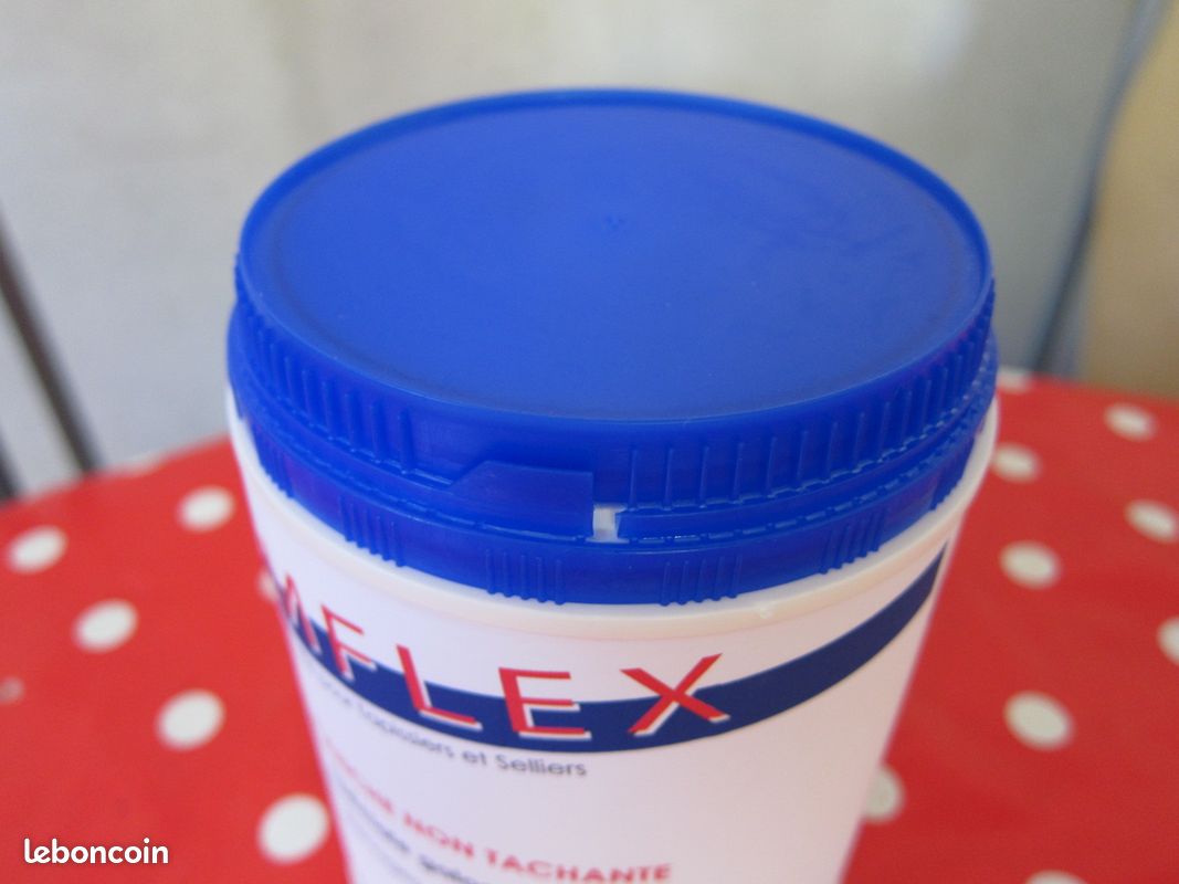 Colle blanche 1kg pour passementerie, cartonnage... (image 2)