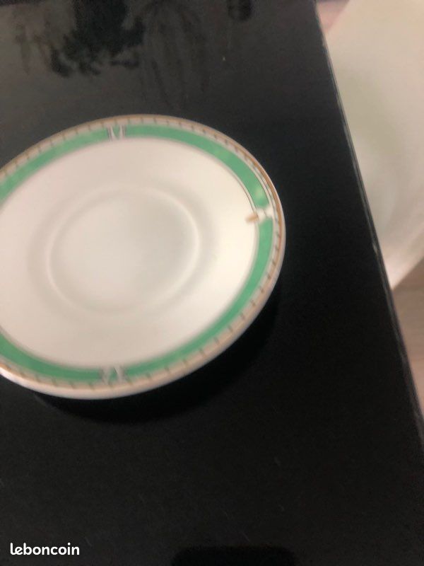 Tasse en porcelaine de Limoges (image 3)